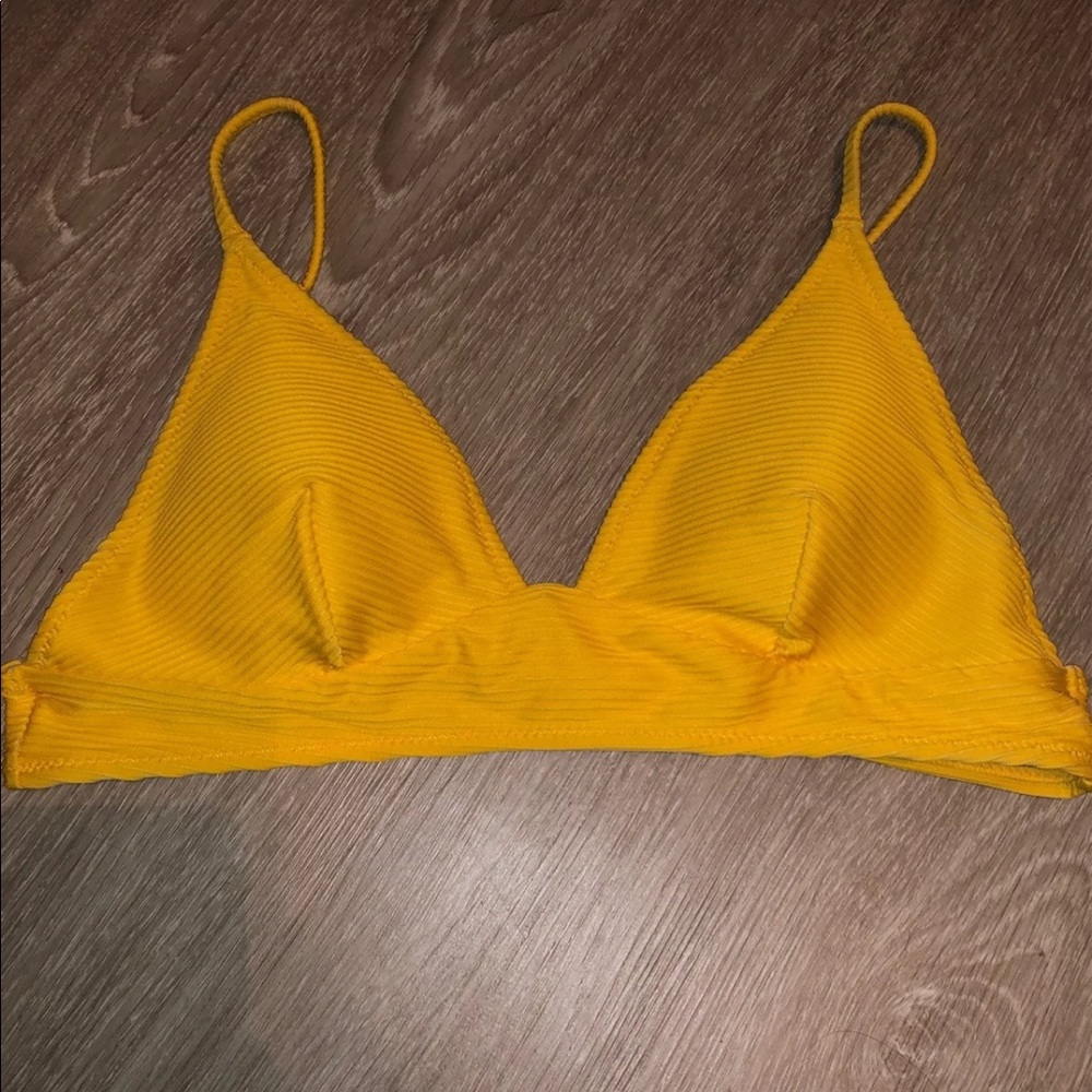 Ribbed Bikini Top